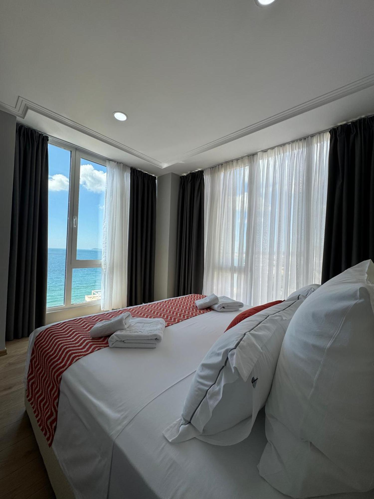 Vlorë Hotel Britania מראה חיצוני תמונה