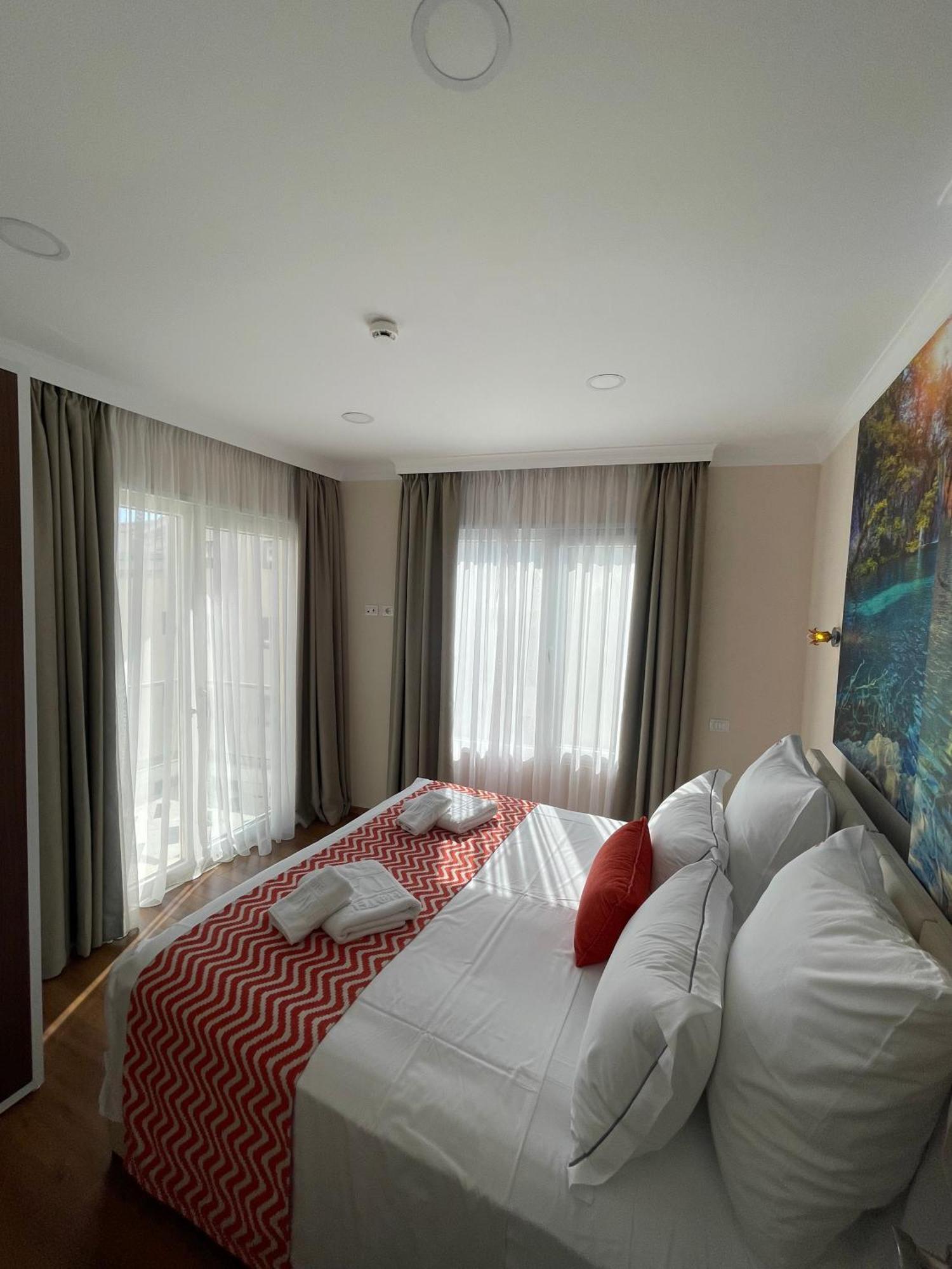 Vlorë Hotel Britania חדר תמונה