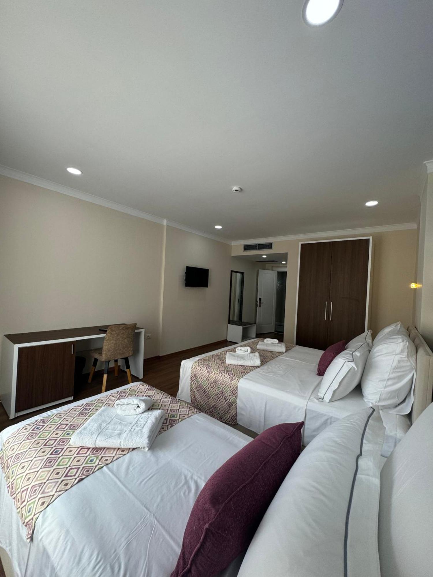 Vlorë Hotel Britania חדר תמונה