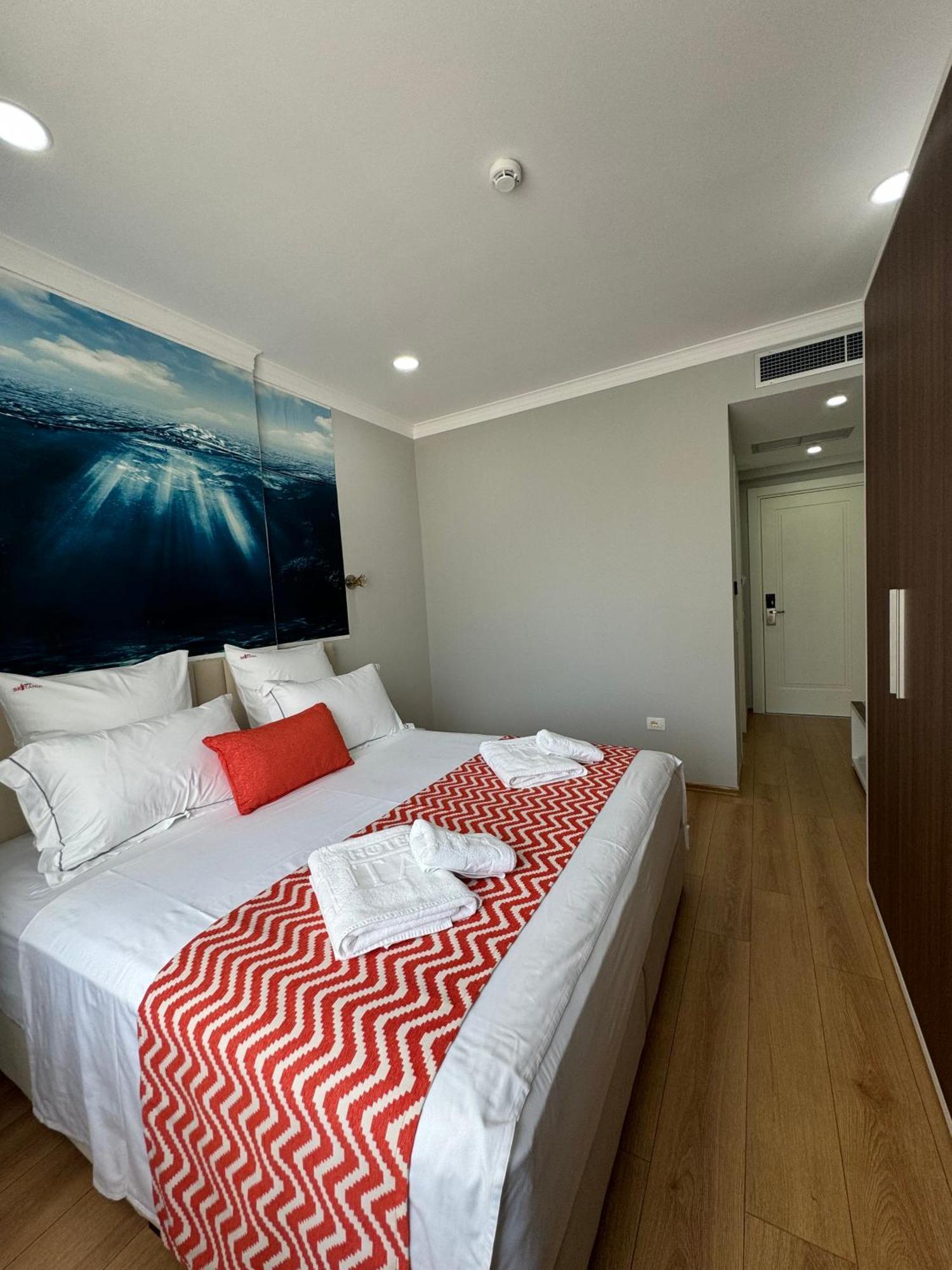 Vlorë Hotel Britania חדר תמונה
