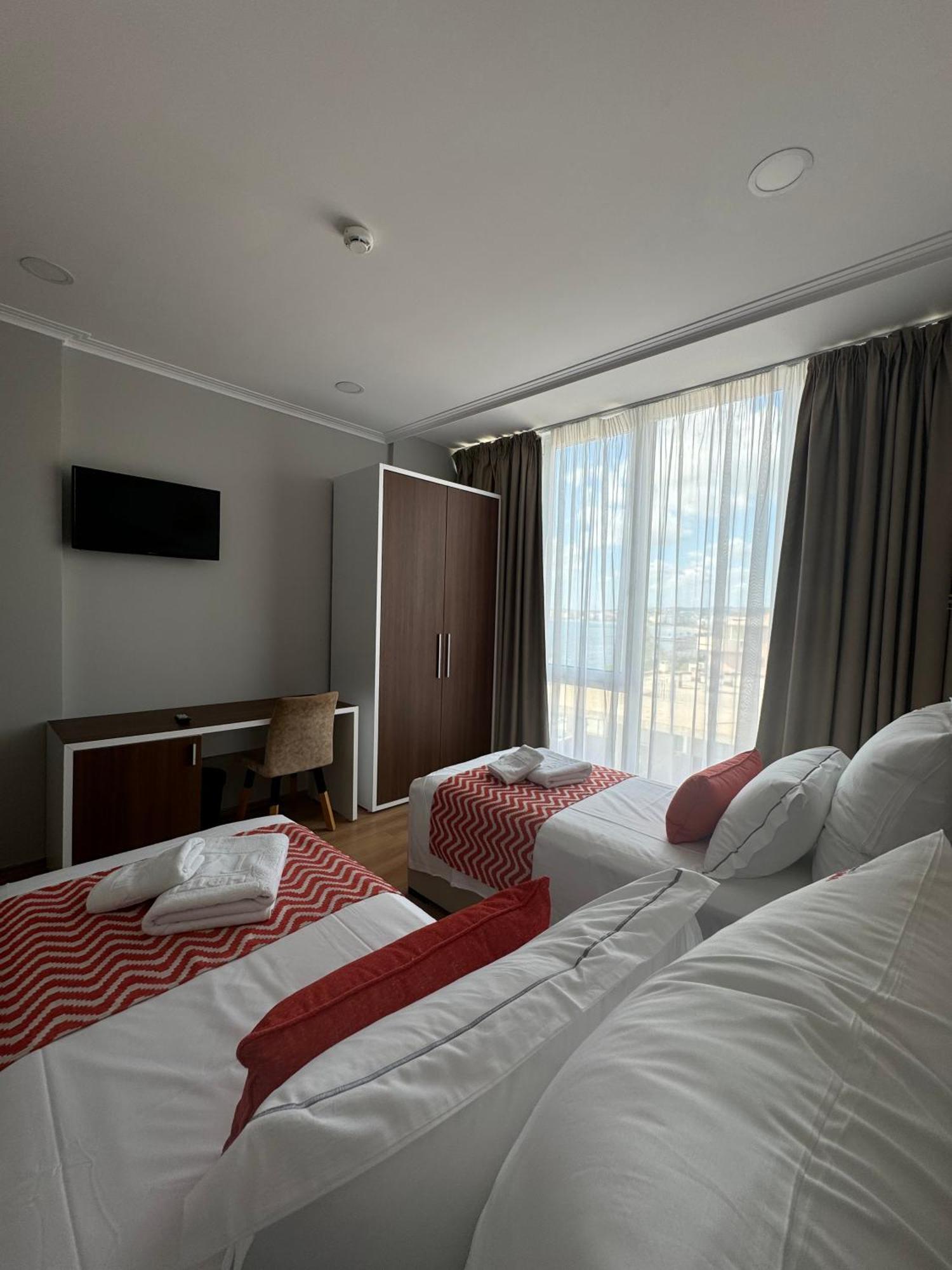 Vlorë Hotel Britania חדר תמונה